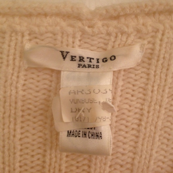 PARIS Cable knit cardi ✂️ BOGO free! - Picture 3 of 3