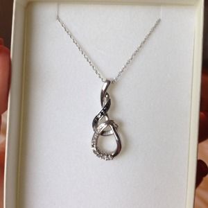 Diamond pendant