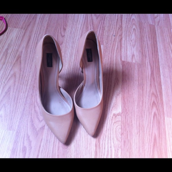 Zara Pointy heels