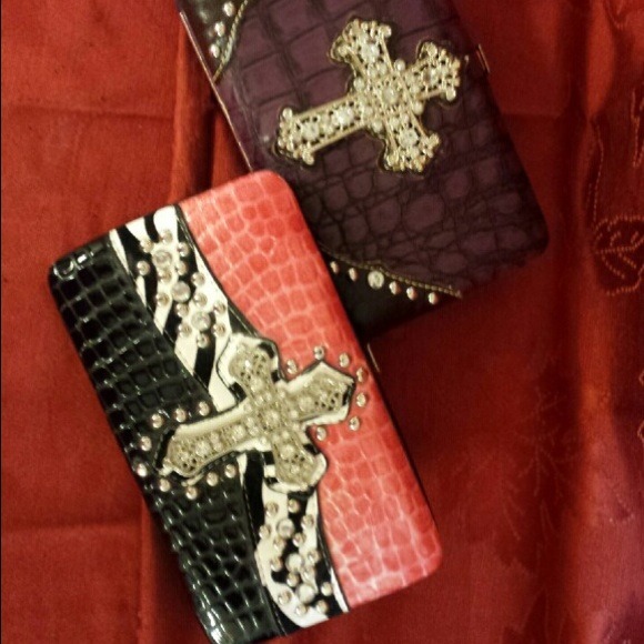 Country Road Clutches & Wallets - Cross Wallets