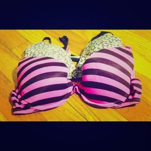 💗 2 VS Pink Bra Bundle 💗