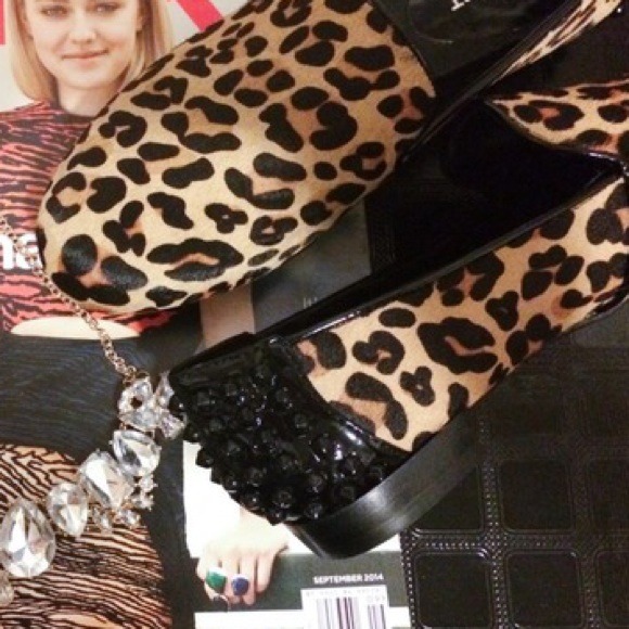 🚫sold🚫⭐️Host pick 9/5⭐️Spiked leopard loafers 🎀 - Picture 2 of 3