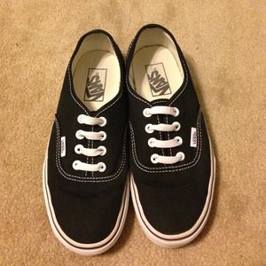 Black Vans Size 7!!