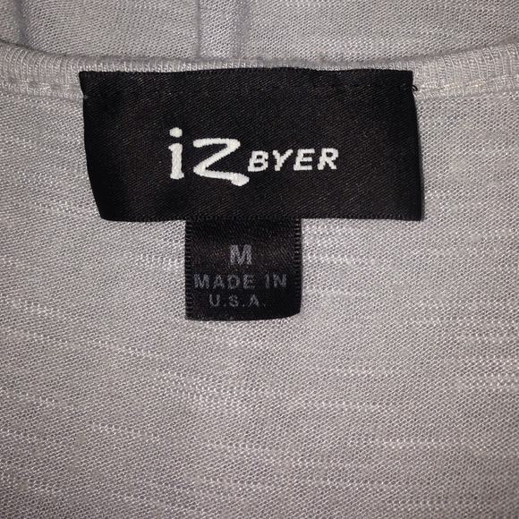 Grey ruffled iZByer top size Medium - Picture 3 of 3