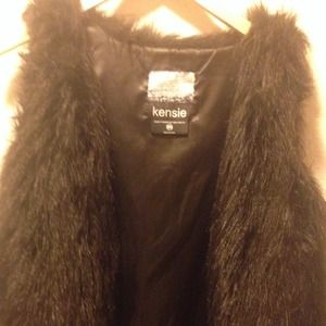 Kensie faux fur sleeveless vest
