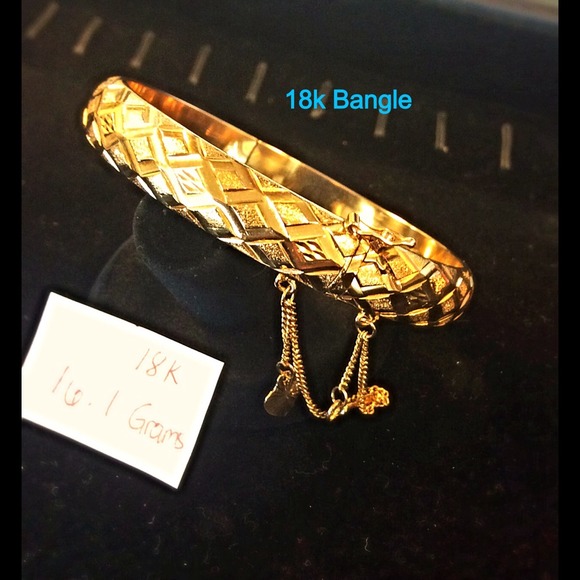 100 % REAL 18karat GOLD (Pawnable) Bangle - Picture 3 of 4