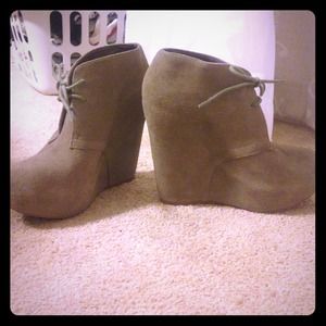 Steve Madden "annnie" booties 🎉🎉