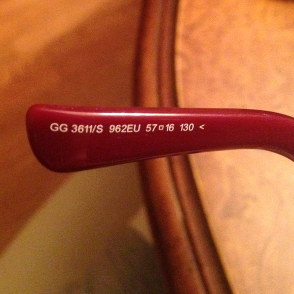 Authentic Gucci sunglasses main image 4