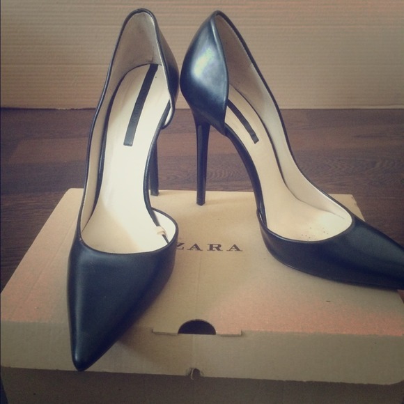 Zara pointy toe pumps