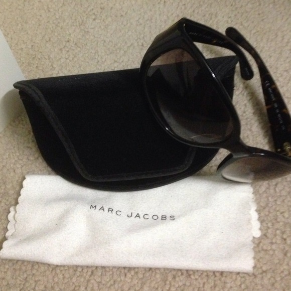 Marc by marc jacobs sunglasses