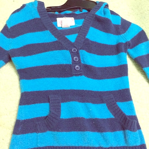 Knit sweater