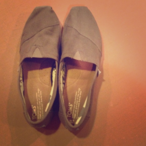 Grey TOMS