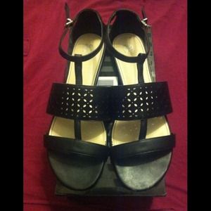 Victoria's Secret sandals Size 11