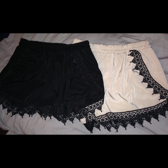 Stylish set of Crochet Trim Shorts