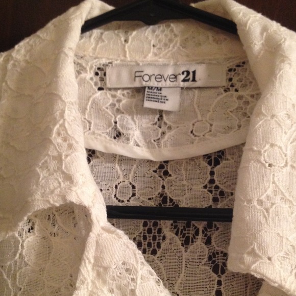 White lace cropped jacket - Picture 2 of 4