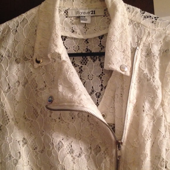 White lace cropped jacket - Picture 3 of 4