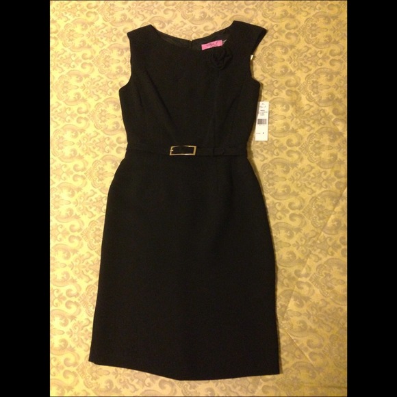 Price ✂️ NWT Eliza J Black Dress