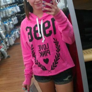 On hold!!!!!!!!!!!!💥💥💥💥