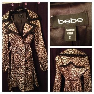 Bebe trench coat NWOT