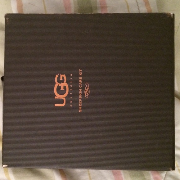 Ugg Care Kit/Shoe cleaner