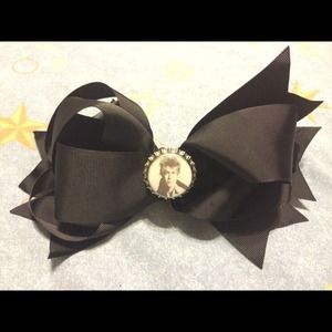 One Direction Niall Horan Bottle Cap Bow