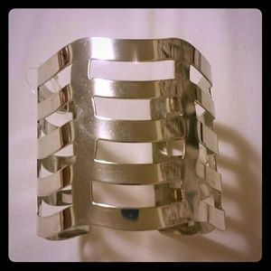 Silver Tone Arm Cuff!