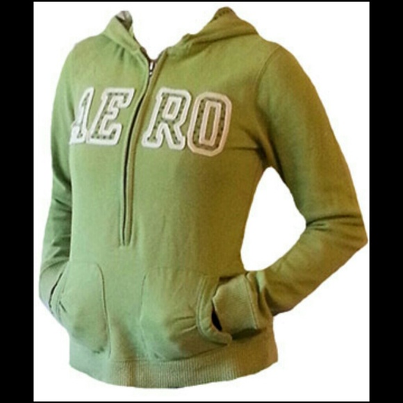 Teen's green aeropostle sweater. - Picture 1 of 2
