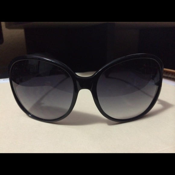 MICHAEL KORS SUNGLASSES - Picture 2 of 2