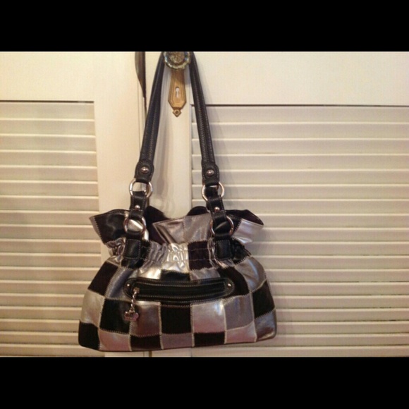 Handbag - Picture 2 of 4