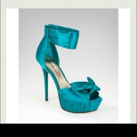 Bebe teal bow heels