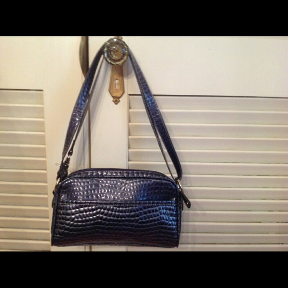 Handbag - Picture 2 of 4