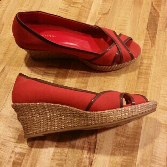 Red wedges - Picture 2 of 3