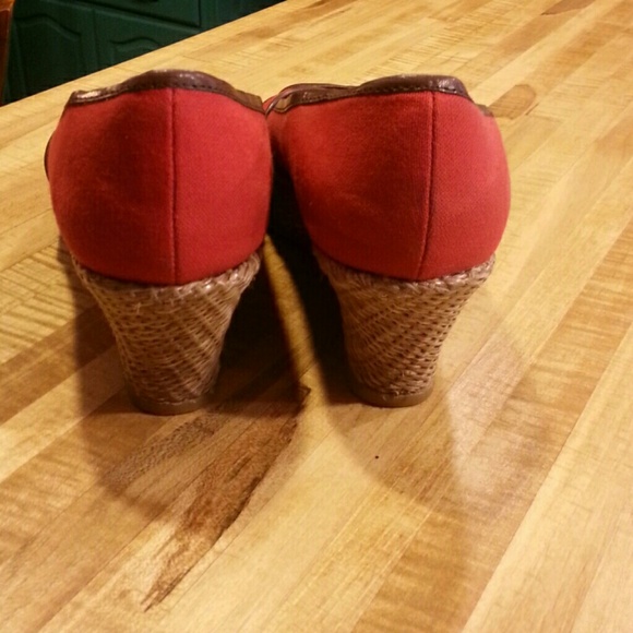 Red wedges - Picture 3 of 3