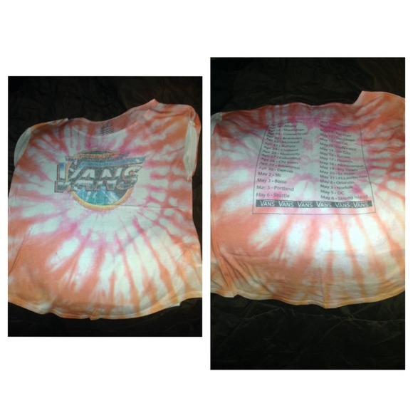 Large VANS shirt 💘🍬