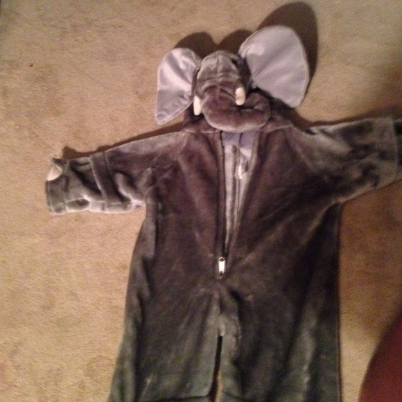 Toddler Halloween elephant costume