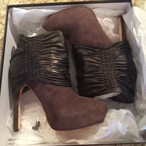 L.A.M.B. Puffy Brown Suede Leather Boots Size 9