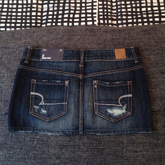 American Eagle Denim Skirt - Picture 2 of 2