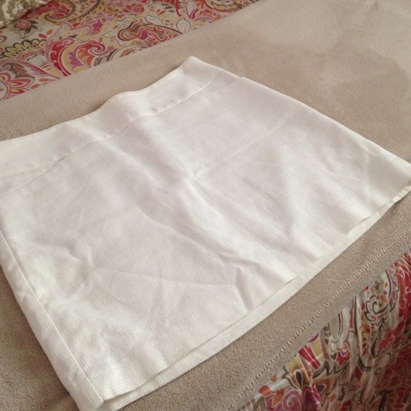 LOFT white skirt