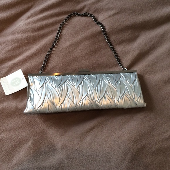 💙Cute Silver Clutch - Picture 1 of 1