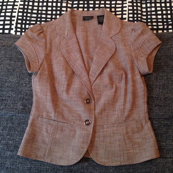 Dress outfit with jacket and cropped 3/4 pants - Picture 2 of 5