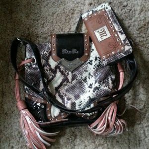 Miss Me Cross body bag with matching wallet
