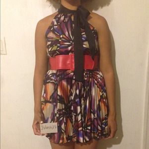 Halter floral print pleated dress