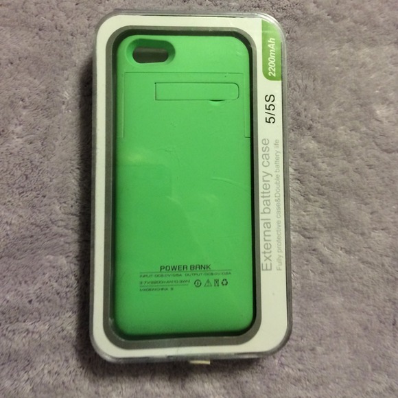 iPhone 5/5s charging case