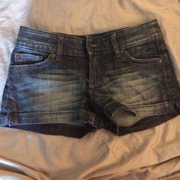Express shorts - Picture 2 of 3