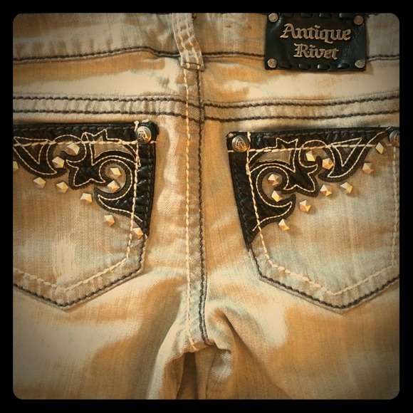 Antique rivet capris