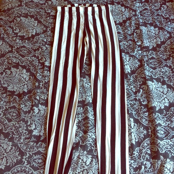 black and white beetle juice leggings