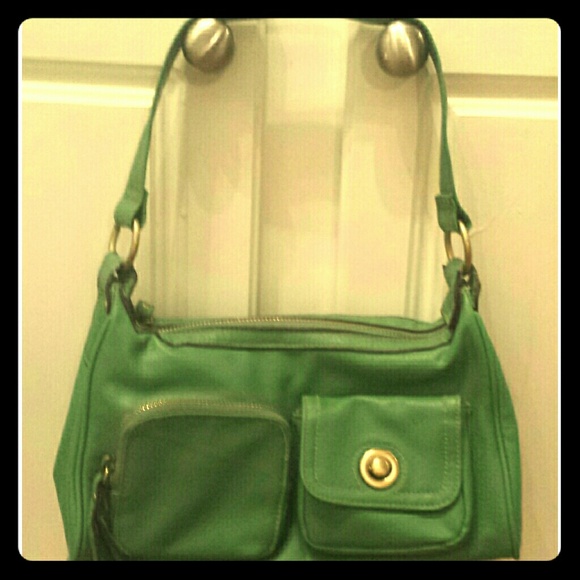 *GIFTED *Green Purse with $15 Purchase!!! - Picture 1 of 4