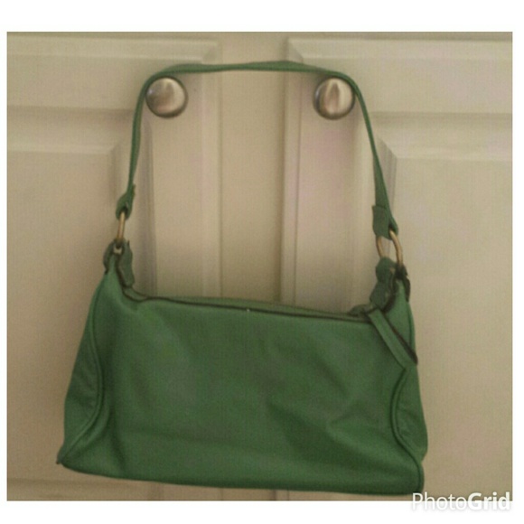*GIFTED *Green Purse with $15 Purchase!!! - Picture 2 of 4