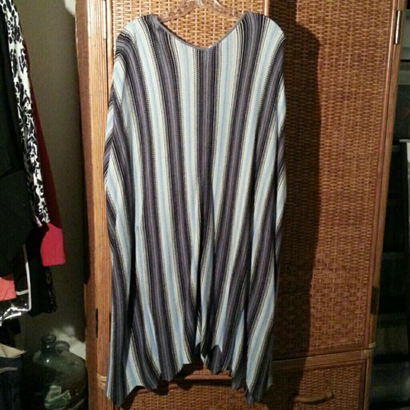 BCBGMAXAZRIA poncho dress - Picture 3 of 4