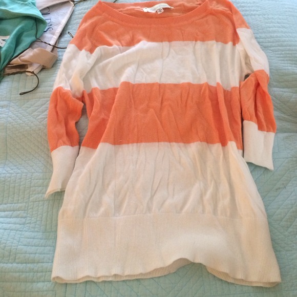 Adorable orange & white sweater! - Picture 2 of 4